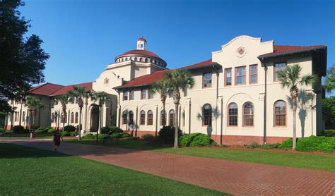 Valdosta State University .